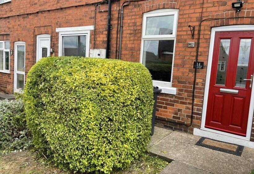 Резиденция A Quiet Semi Rural Property Located In Bolsover