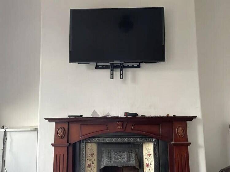 Резиденция A Quiet Semi Rural Property Located In Bolsover