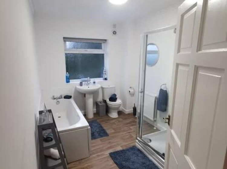 Резиденция Charming 2 Bed House In Swansea