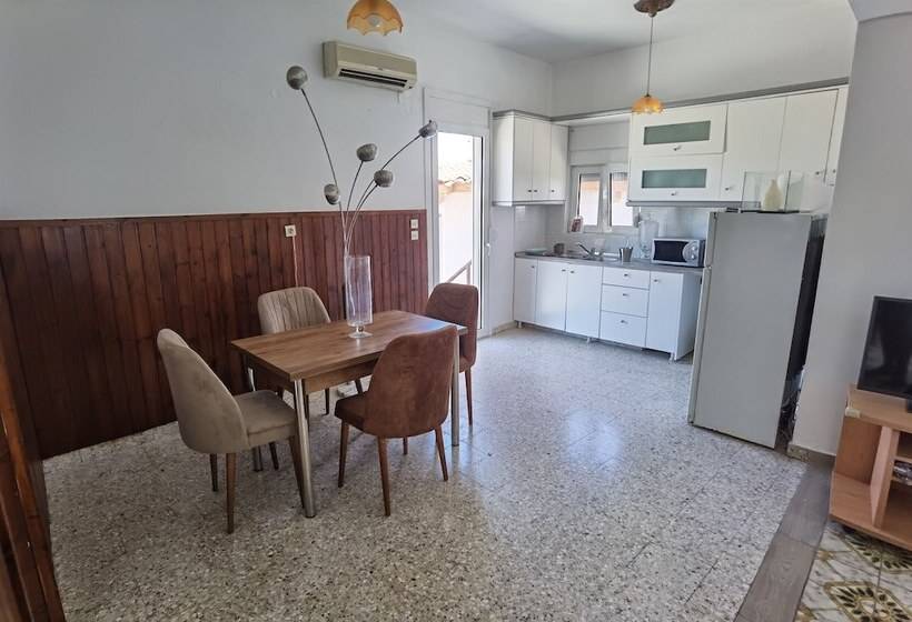 Резиденция Freeman Greenlees Hellenic Garden House