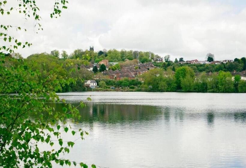 레지던스 2bed House  Dudley Garden Wifi Tv