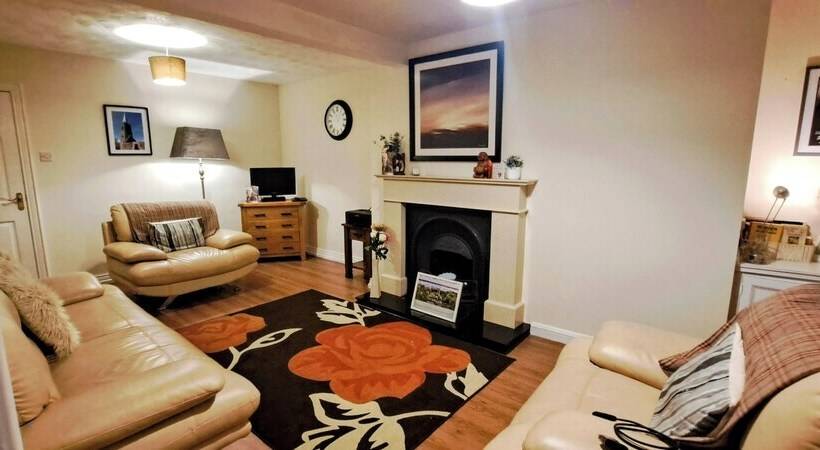 Резиденция No 3 Main St, Charming 3 Bed House In Bellaghy