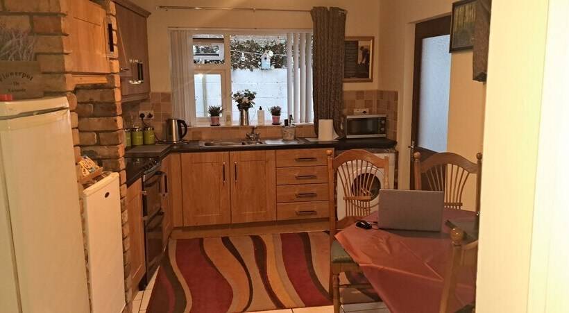 Резиденция No 3 Main St, Charming 3 Bed House In Bellaghy