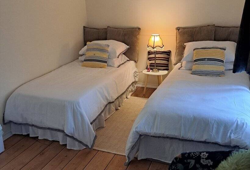 Резиденция No 3 Main St, Charming 3 Bed House In Bellaghy