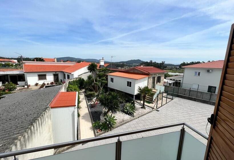 דירת נופש Stunning 4 Bed House