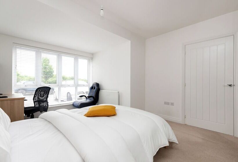 レジデンス Stunning 5 Bed House In Ashford