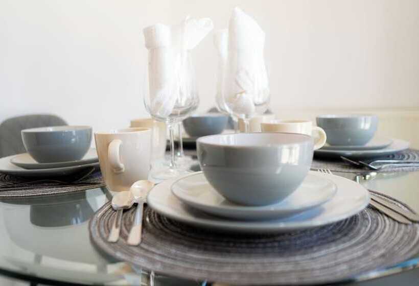 住所  Stunning 6 Bed House In Milton Keynes