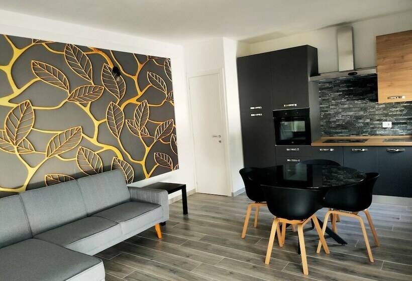 住所 Suite Apartments I4mori Porto Pino