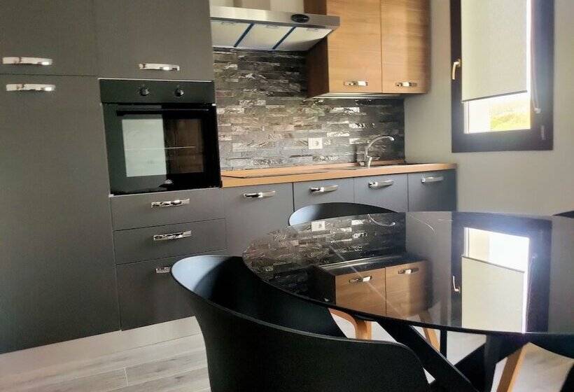 住所 Suite Apartments I4mori Porto Pino