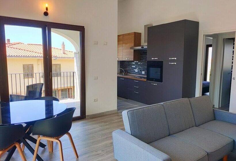 住所 Suite Apartments I4mori Porto Pino