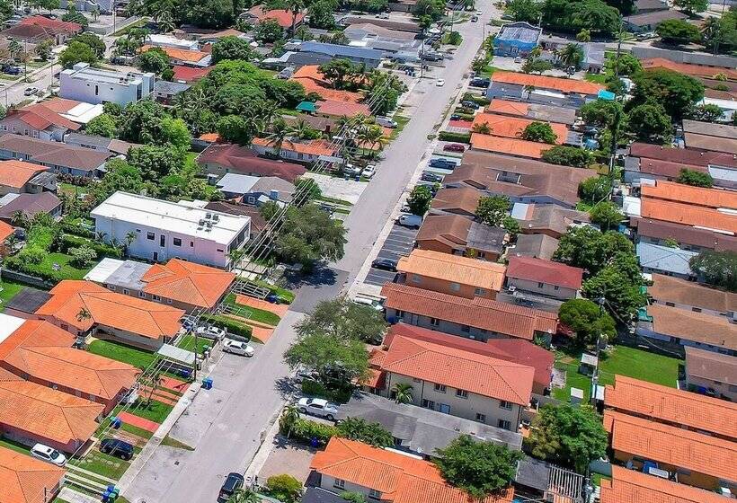 إقامة Unique Escape Gameroom! Bar, Bbq, Spacious, And Near Beach