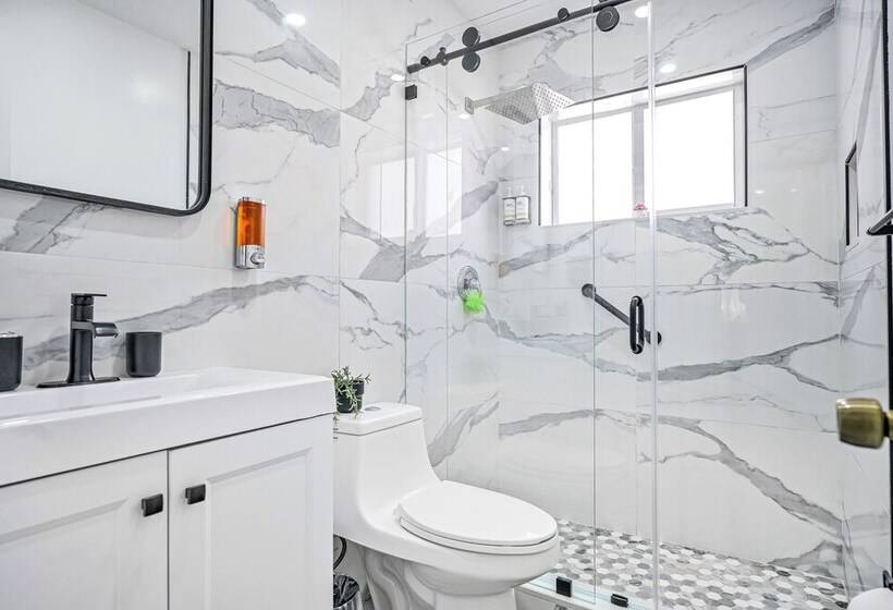 إقامة Unique Escape Gameroom! Bar, Bbq, Spacious, And Near Beach