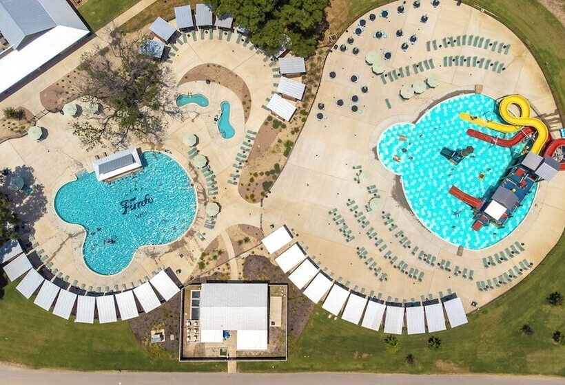 منتجع Camp Fimfo Waco