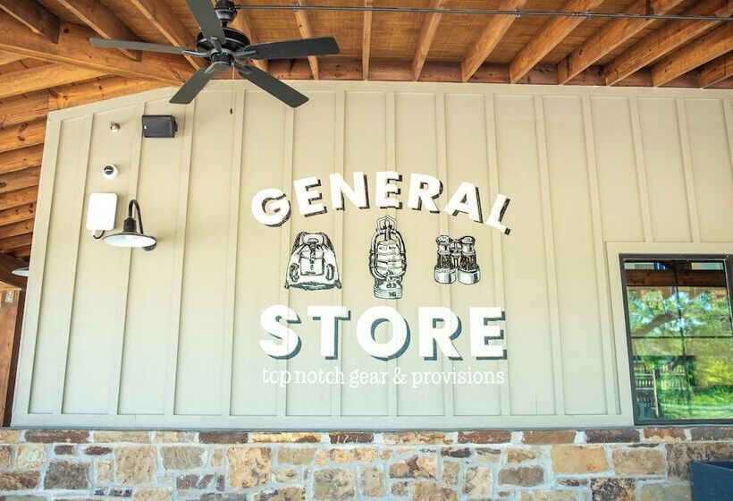 منتجع Camp Fimfo Waco