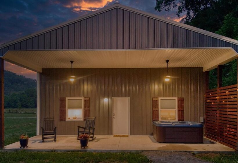 אתר נופש The Boho Barn