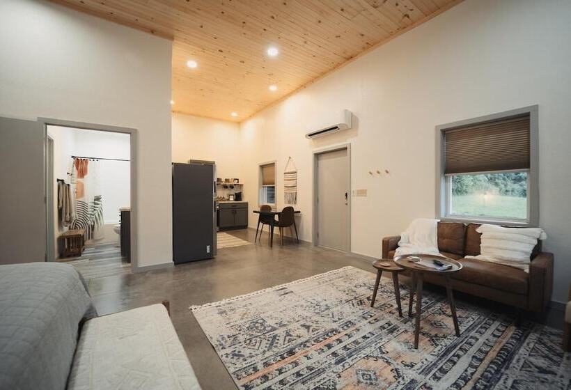 אתר נופש The Boho Barn