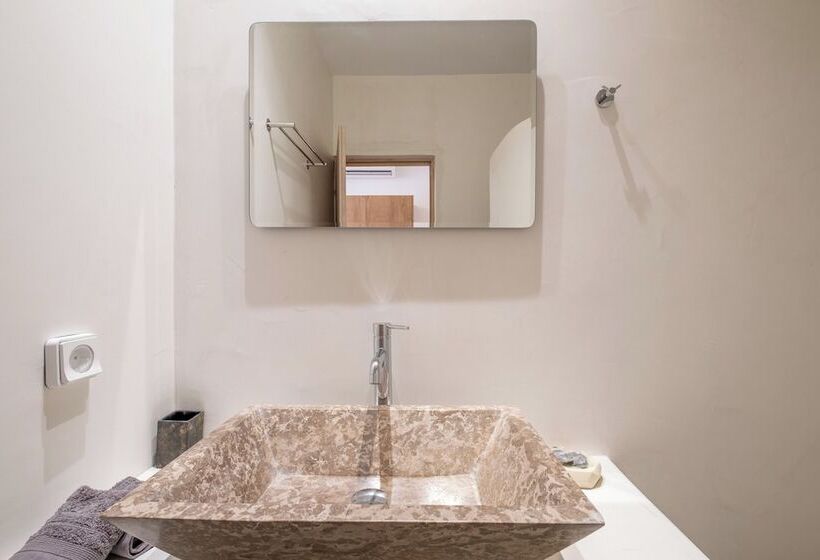 Sand Gem   Beach Apartments