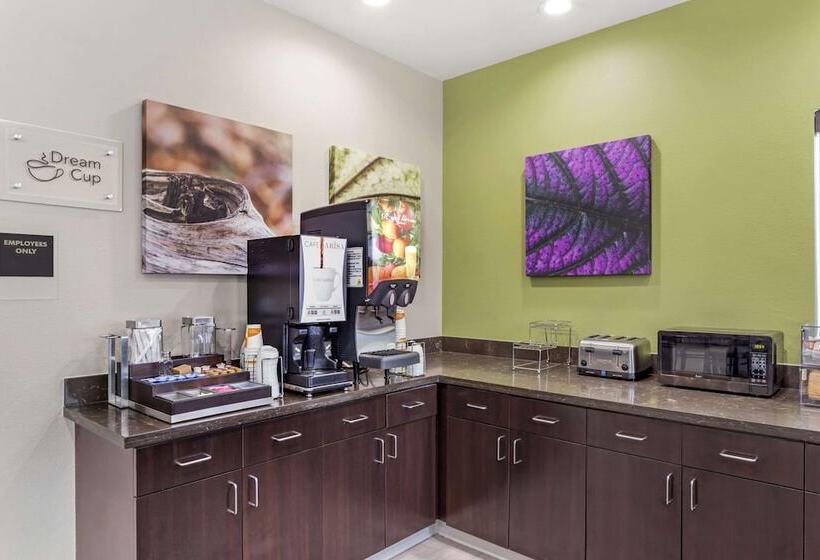 Sleep Inn & Suites