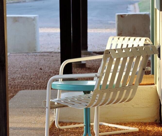 The Dixie Motel Brenham