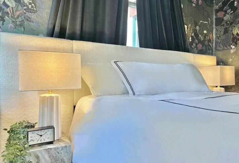 The Elliott Hotel At Highland Park