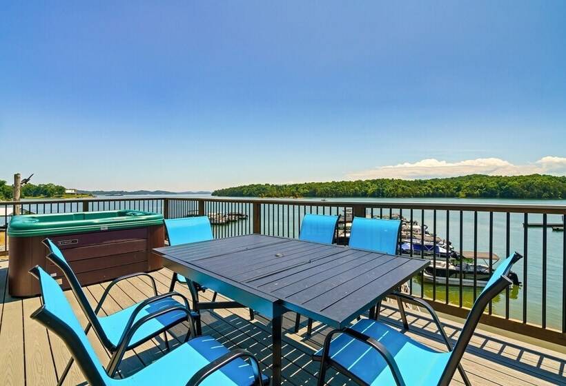 The Lodge At Lakeside