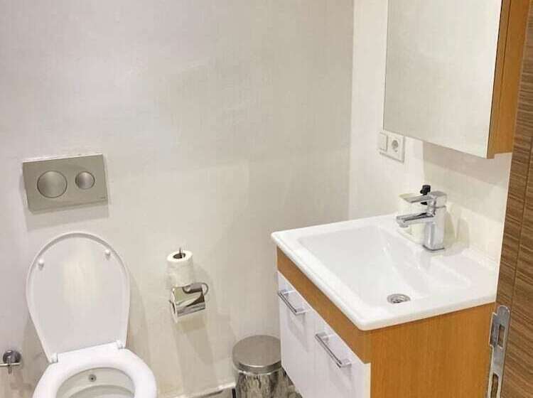 The Nar Suit & Apart