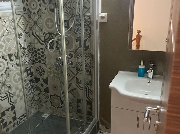 The Nar Suit & Apart