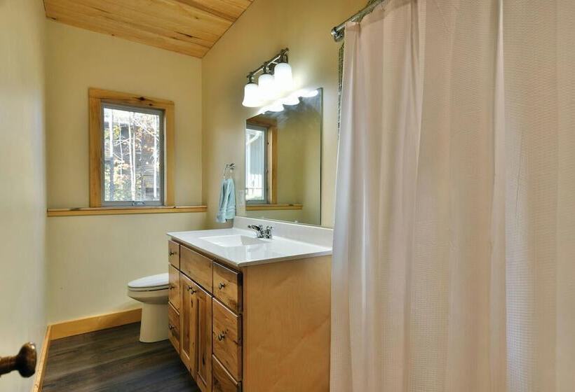 Whitefish Lake Lodge