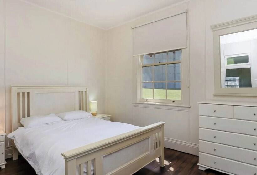 Reflections Yamba Lighthouse Cottages