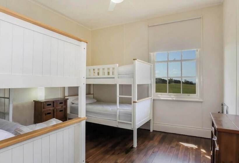 Reflections Yamba Lighthouse Cottages