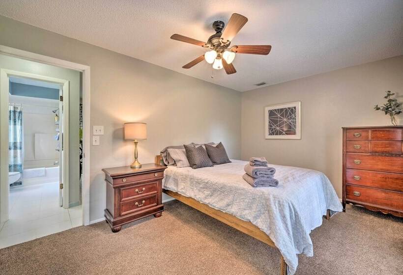 Pet Friendly Apopka Home: 30 Mi To Wdw!