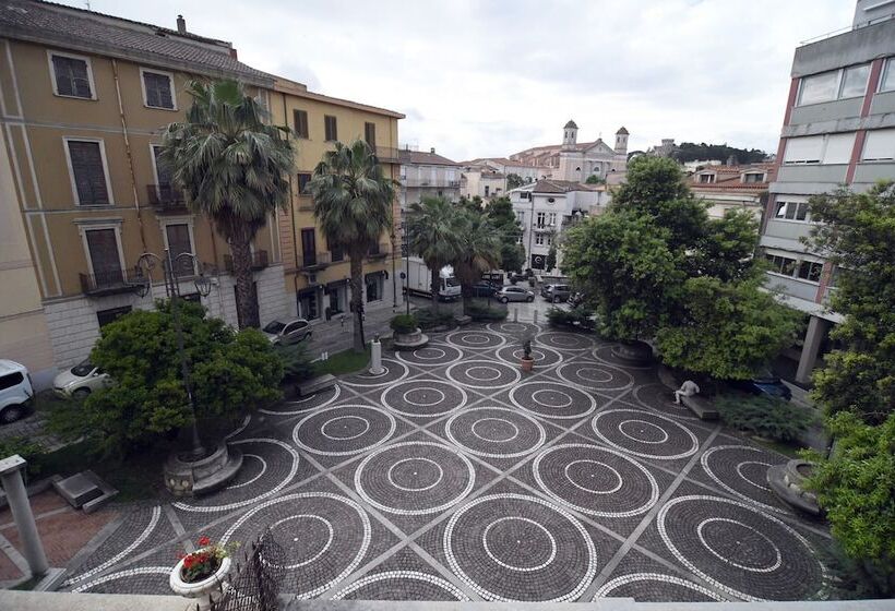 مبيت وإفطار Domo Peonia Bianca