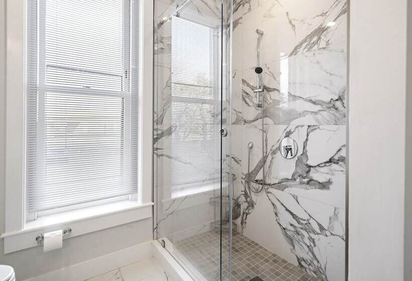 צימר Charlesgate Suites