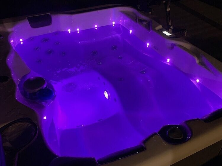 ベッドアンドブレックファースト Domaine De Montloue