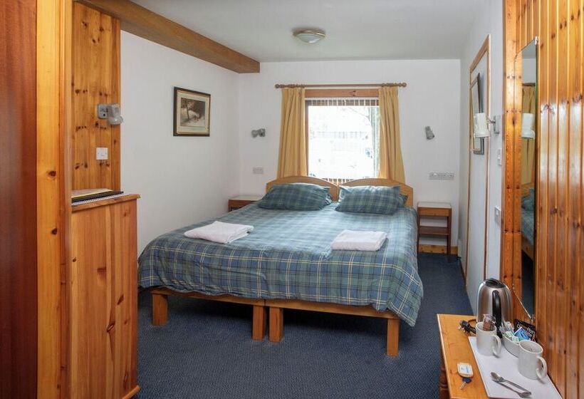 Bed and Breakfast Insh Hall