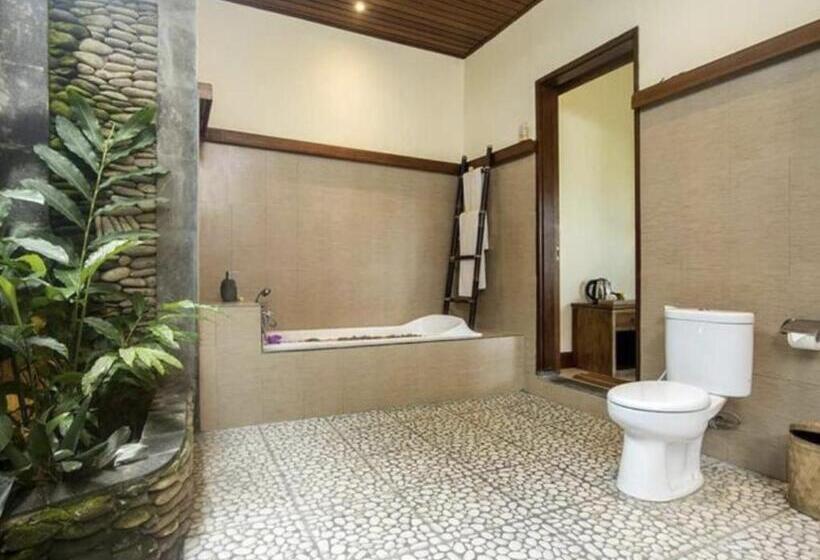 צימר Intan Villa & Suite Ubud