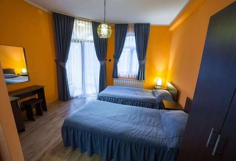 مبيت وإفطار Kris