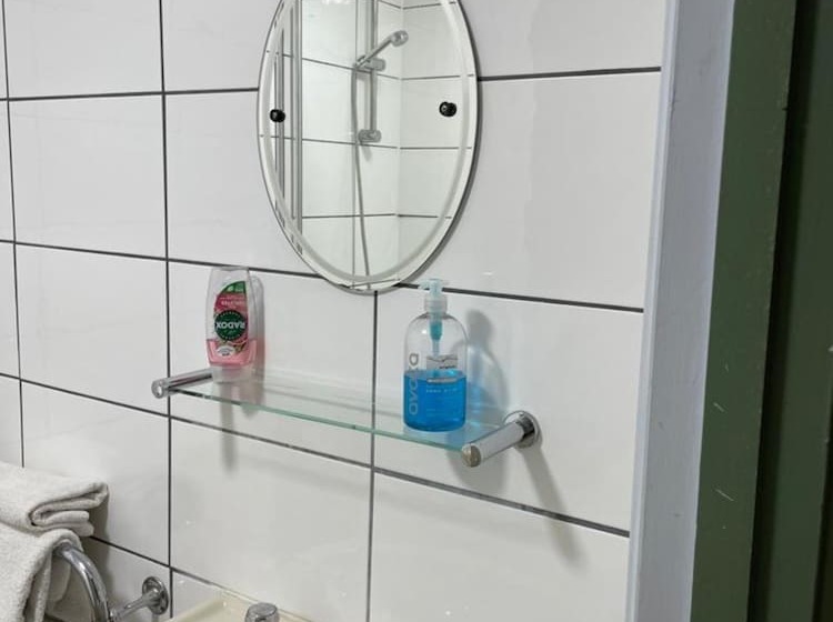 ベッドアンドブレックファースト No. 3