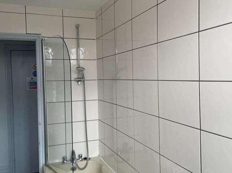 ベッドアンドブレックファースト No. 3