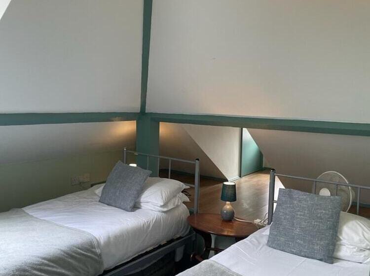 ベッドアンドブレックファースト No. 3