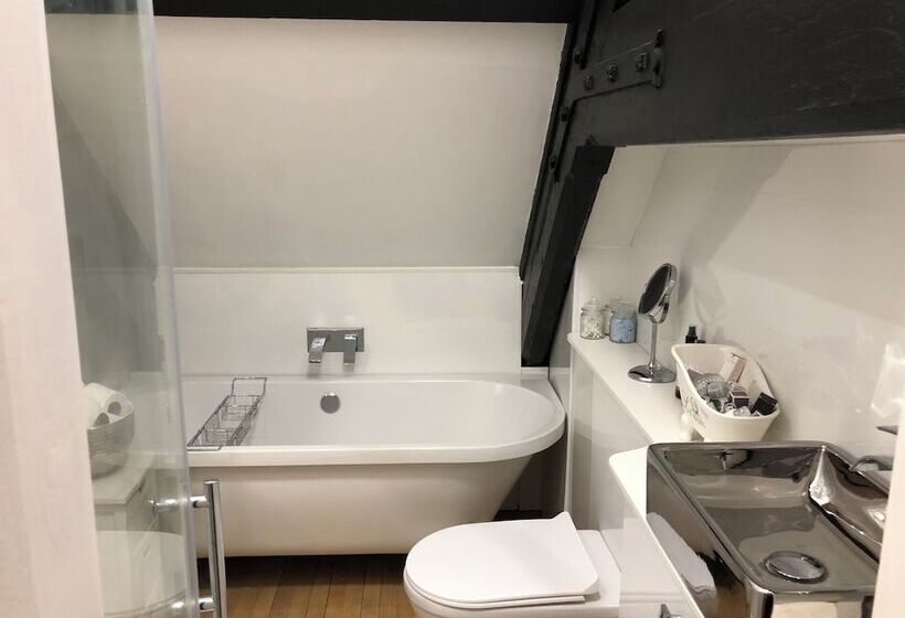 住宿加早餐  Lanehead Old School