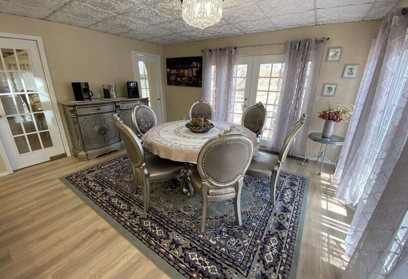 צימר Toad Hall Manor