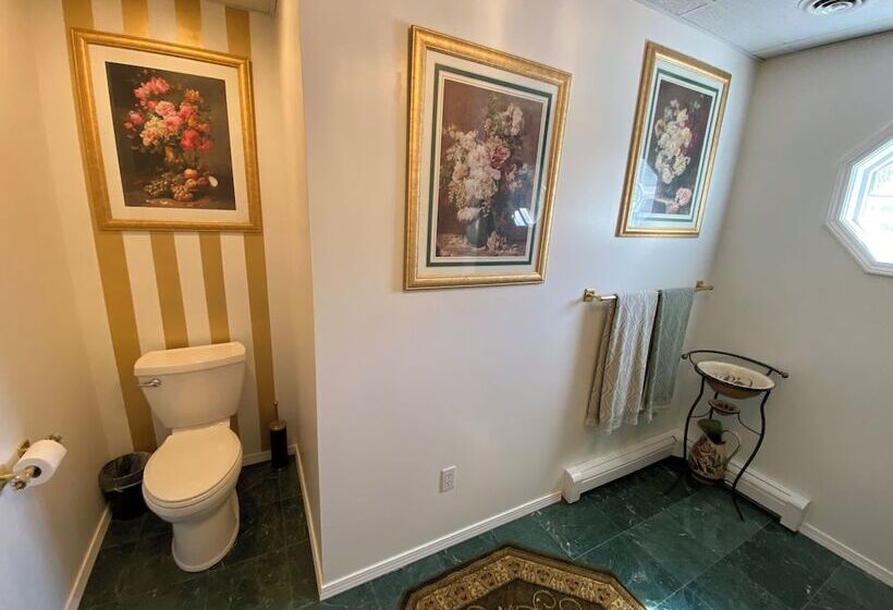 צימר Toad Hall Manor