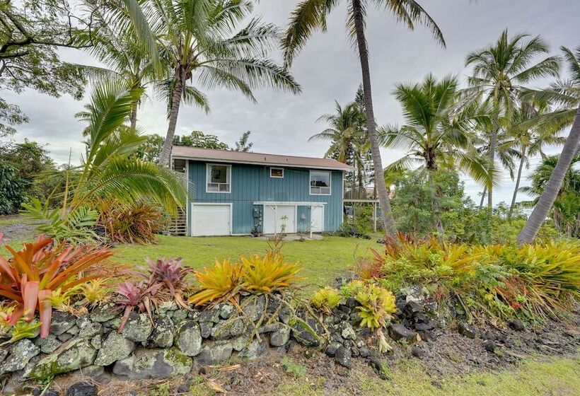 Breezy Kailua Kona Bungalow W/ Lanai & Ocean View!