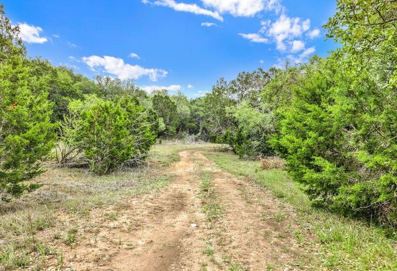 Canyon Lake Grill And Firepit Walk To Lake