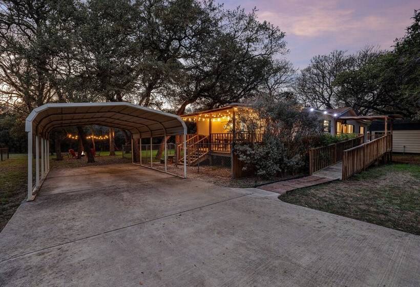 Canyon Lake Grill And Firepit Walk To Lake