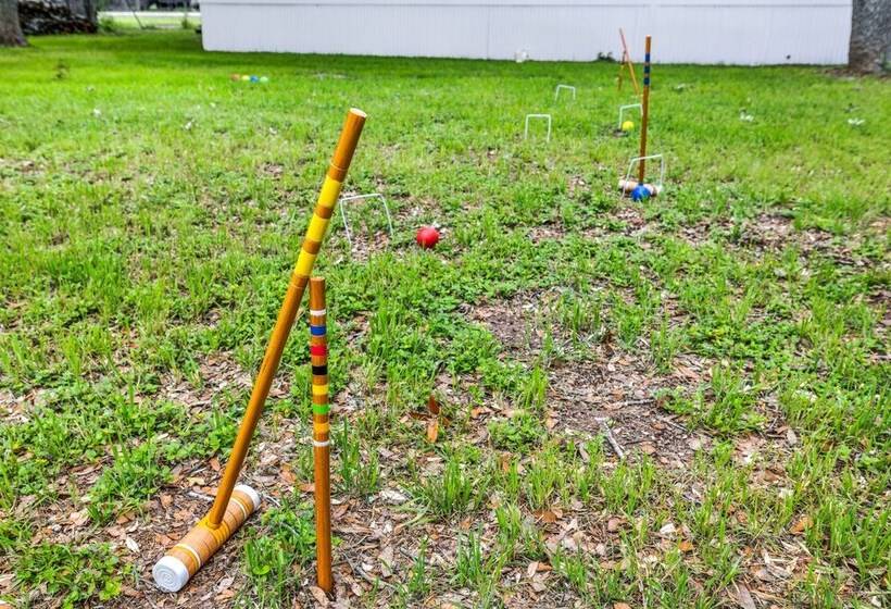 Canyon Lake Grill And Firepit Walk To Lake