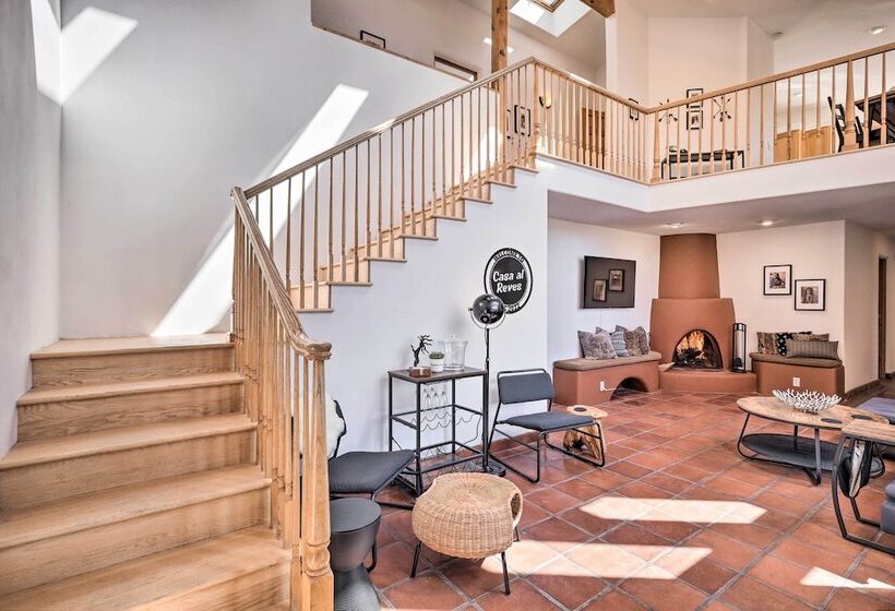 Casa Al Reves Pueblo Style House With Views!