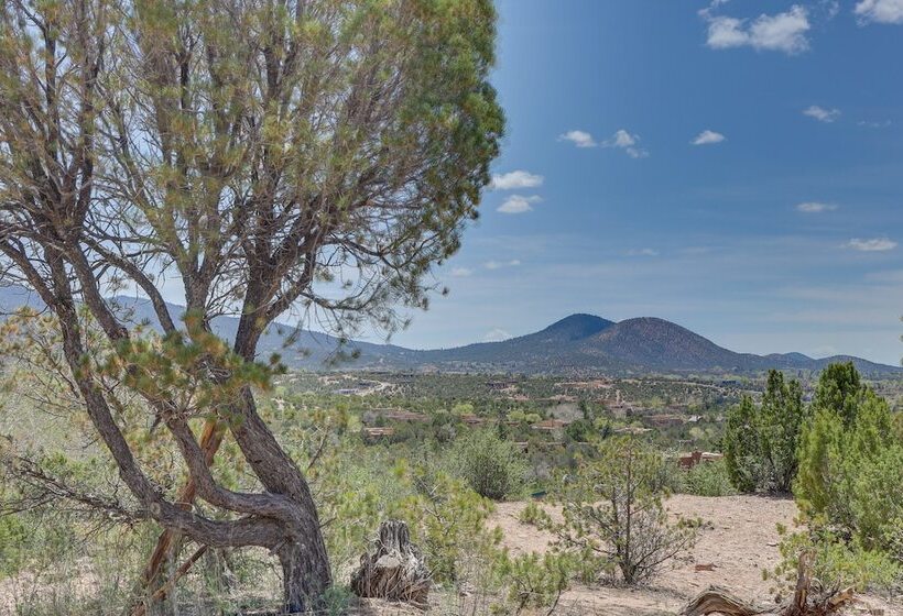 Casa Al Reves Pueblo Style House With Views!