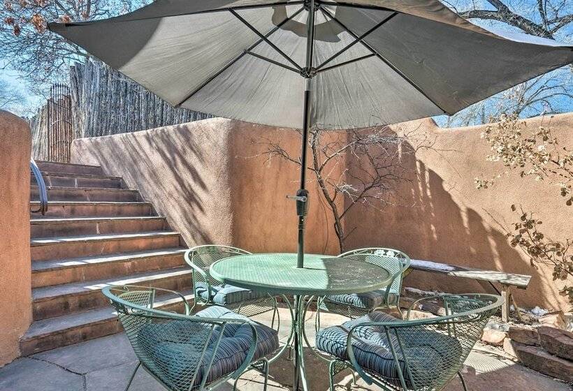 Chic Adobe Style Bungalow In Historic Santa Fe!